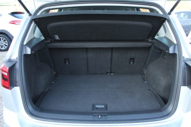 VOLKSWAGEN Golf Sportsvan usata, con ESP