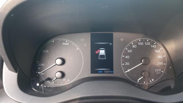 TOYOTA Yaris usata, con Cruise Control