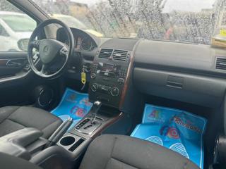 MERCEDES-BENZ A 180 usata, con Controllo automatico clima