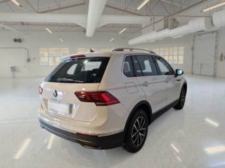 VOLKSWAGEN Tiguan usata, con Airbag