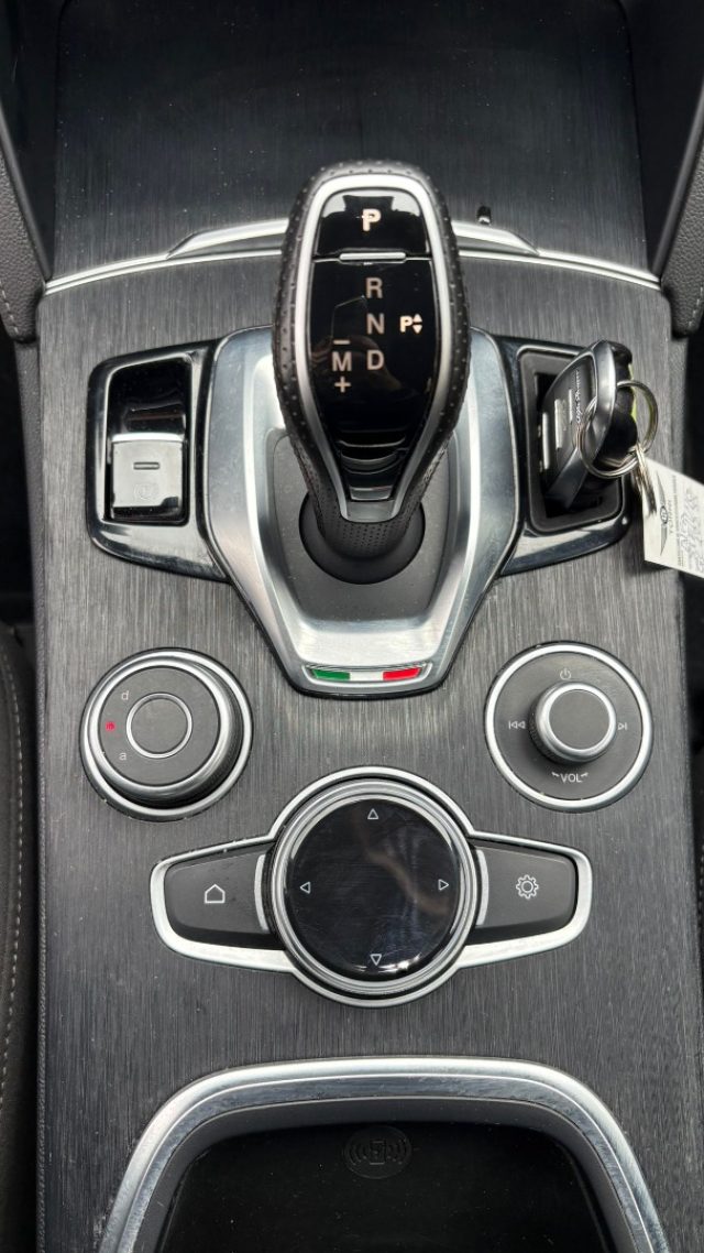 ALFA ROMEO Stelvio usata, con Controllo elettronico della corsia