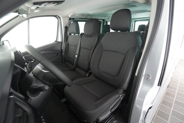 RENAULT Trafic usata 9