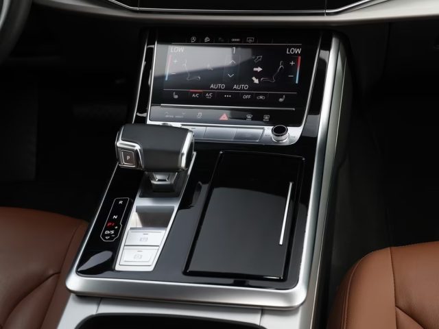 AUDI Q8 usata, con Cerchi in lega