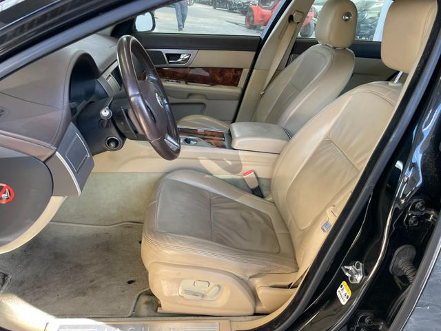 JAGUAR XF usata, con Chiusura centralizzata