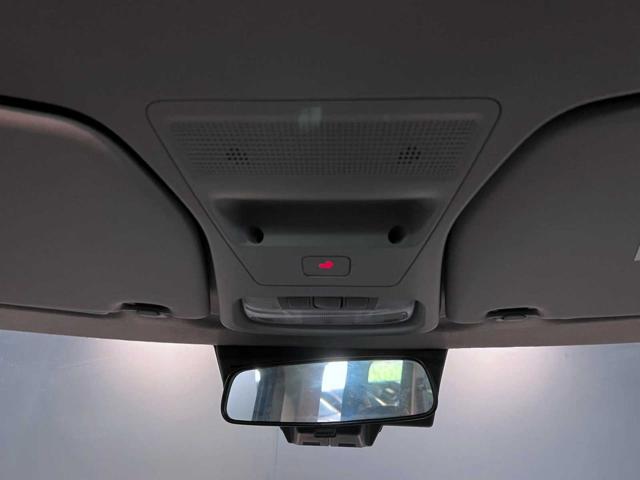 FORD Tourneo Courier usata, con Sensori di parcheggio posteriori