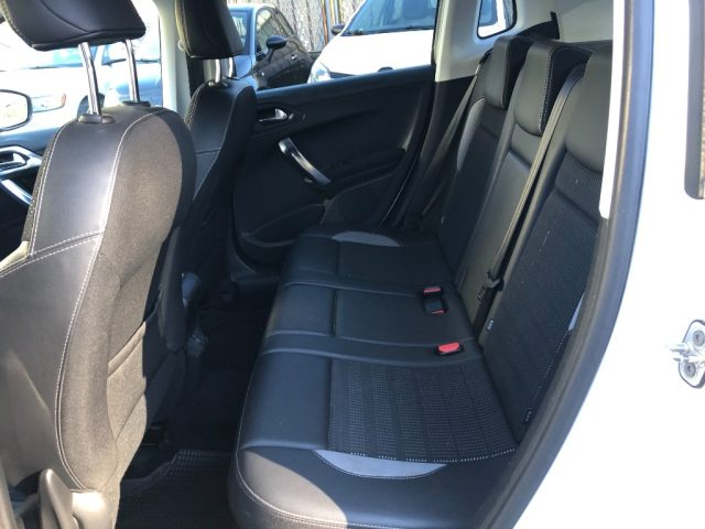 PEUGEOT 2008 usata, con Controllo trazione