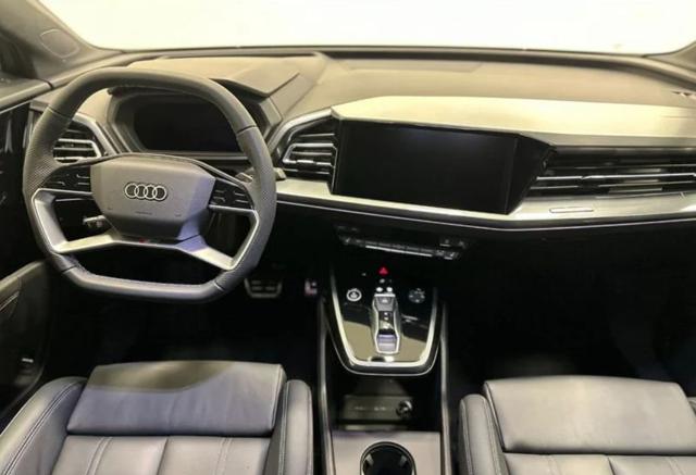 AUDI Q4 e-tron usata, con Airbag