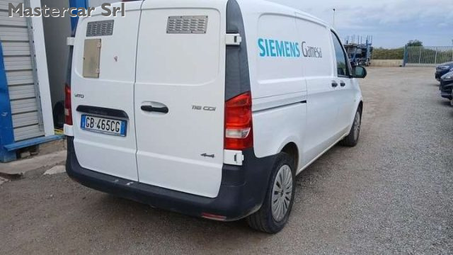 MERCEDES-BENZ Vito usata, con Airbag laterali
