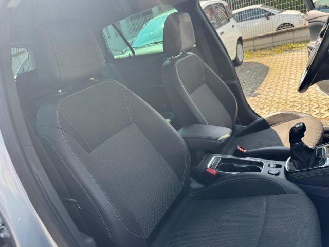 OPEL Astra usata, con Volante in pelle