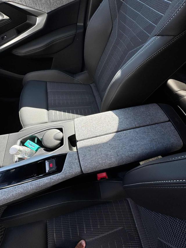 PEUGEOT 3008 usata, con Autoradio