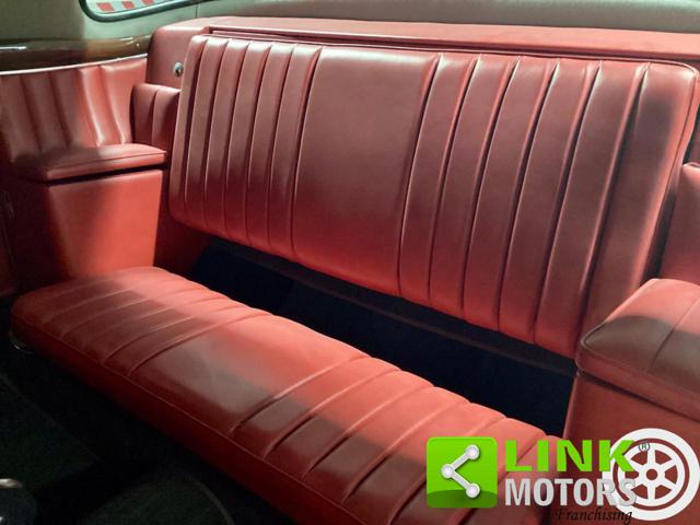 MERCEDES-BENZ 220 usata 11