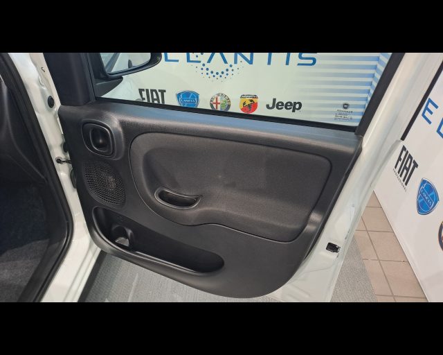 FIAT New Panda usata 17