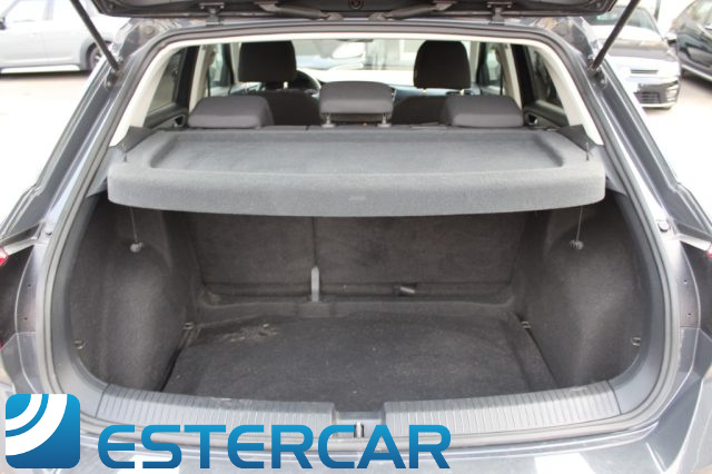 VOLKSWAGEN T-Roc usata, con Sedili riscaldati