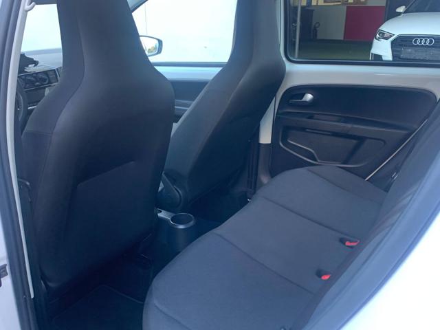 VOLKSWAGEN up! usata, con Park Distance Control