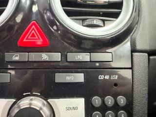 OPEL Corsa usata, con Specchietti laterali elettrici