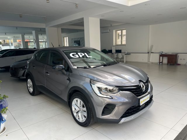 RENAULT Captur usata, con Alzacristalli elettrici