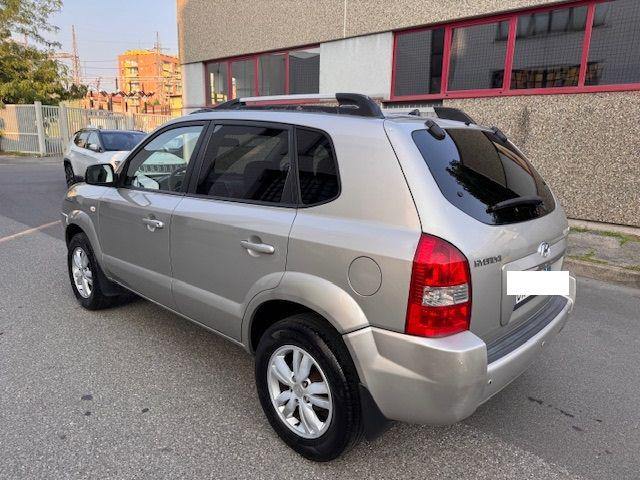 HYUNDAI Tucson usata, con Autoradio