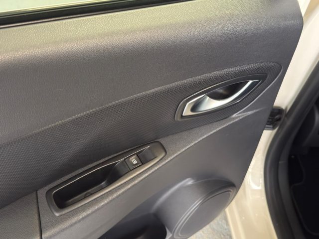 RENAULT Clio usata, con Bluetooth