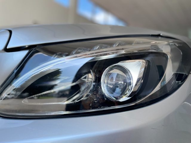 MERCEDES-BENZ C 180 usata, con Sensori di parcheggio anteriori