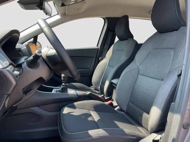 RENAULT Captur usata 8