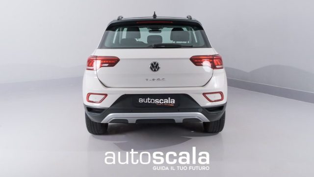 VOLKSWAGEN T-Roc usata, con Autoradio