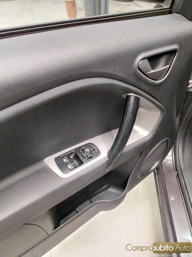 ALFA ROMEO MiTo usata, con Airbag testa