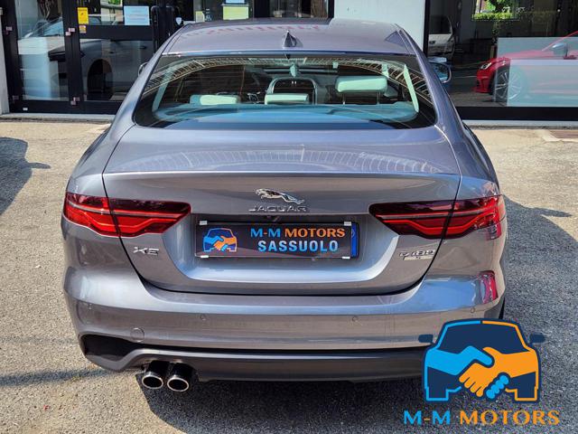 JAGUAR XE usata, con Alzacristalli elettrici