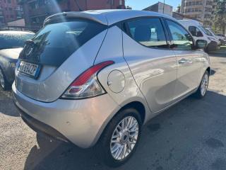 LANCIA Ypsilon usata, con Autoradio