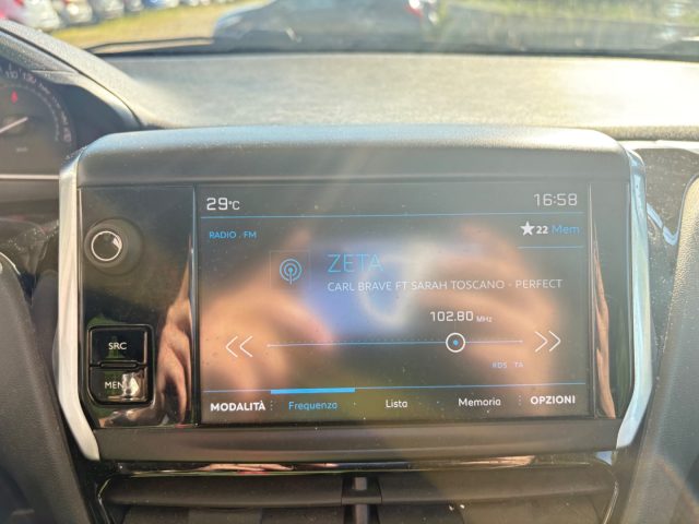 PEUGEOT 208 usata 37