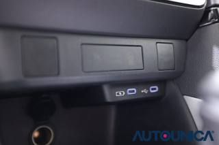 TOYOTA Yaris usata, con Bluetooth