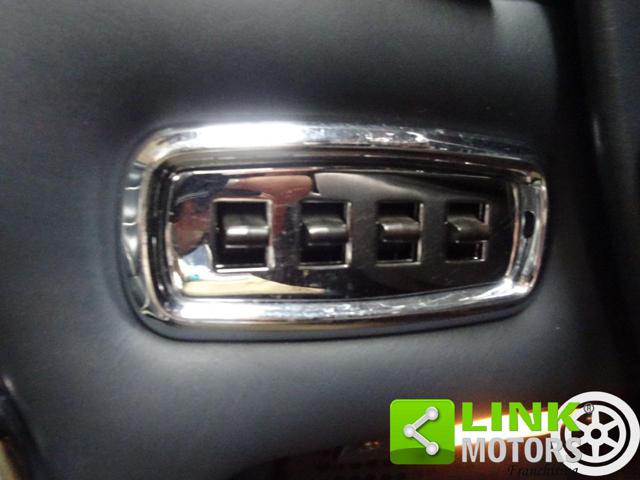 ROLLS-ROYCE Corniche usata 26