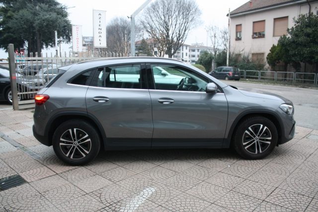 MERCEDES-BENZ GLA 200 usata, con Cerchi in lega