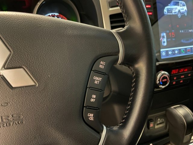 MITSUBISHI Pajero usata, con Fendinebbia