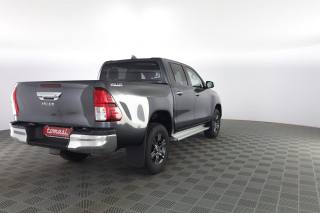 TOYOTA Hilux usata 3