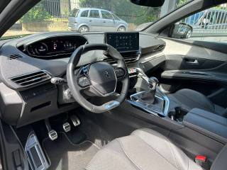 PEUGEOT 5008 usata, con Autoradio