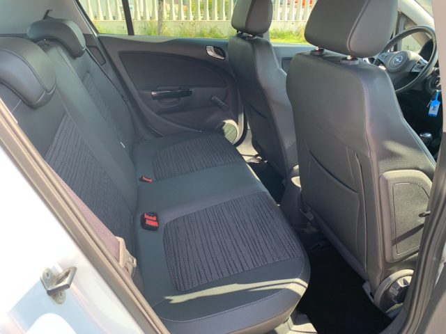 OPEL Corsa usata, con Controllo trazione