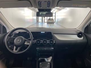 MERCEDES-BENZ GLA 180 usata, con Alzacristalli elettrici