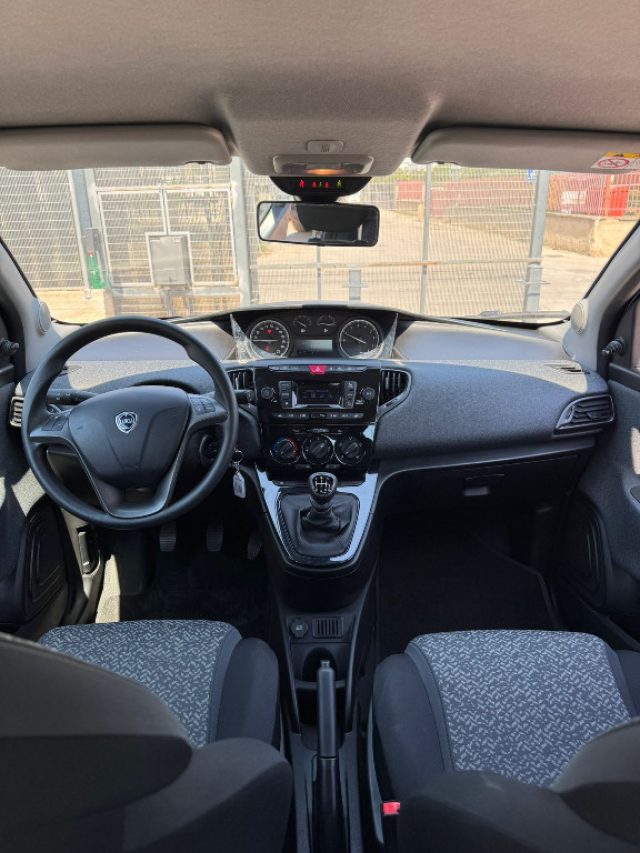 LANCIA Ypsilon usata, con Volante multifunzione