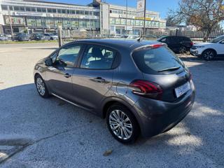 PEUGEOT 208 usata, con Autoradio