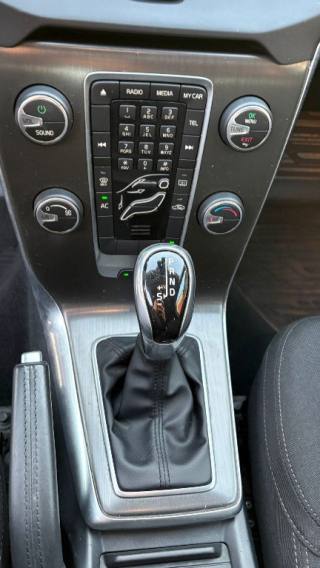 VOLVO V40 Cross Country usata, con ESP