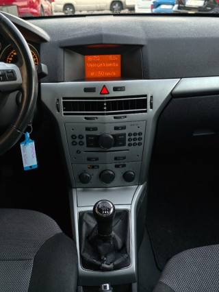 OPEL Astra usata, con Controllo automatico clima