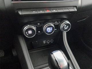 RENAULT Captur usata, con USB