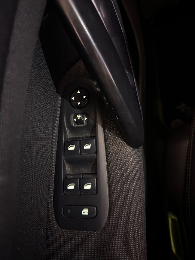 PEUGEOT 308 usata 20