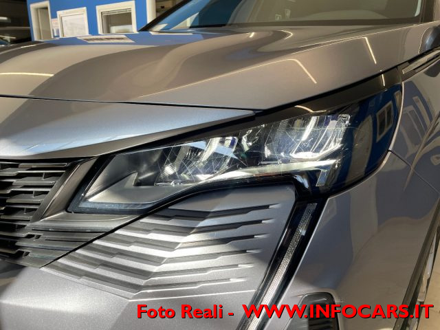 PEUGEOT 3008 usata, con Leve al volante
