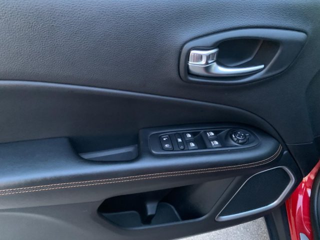 JEEP Compass usata, con Autoradio