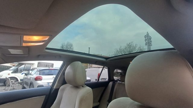 TOYOTA Avensis usata, con Cruise Control