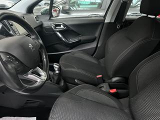 PEUGEOT 208 usata, con Sistema di navigazione