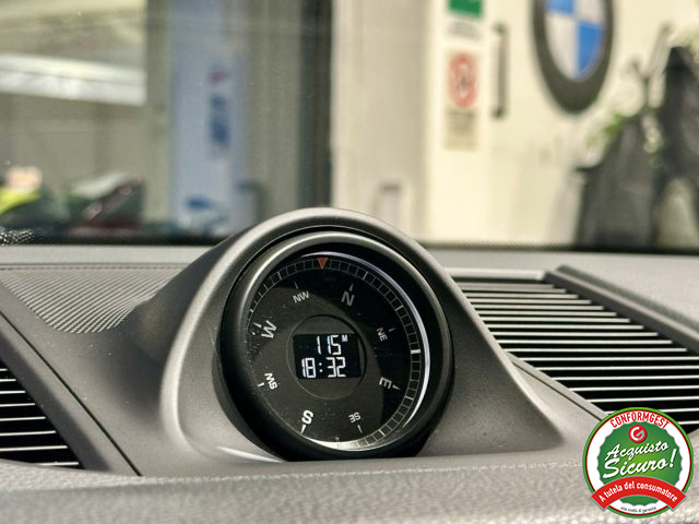 PORSCHE Macan usata, con Park Distance Control