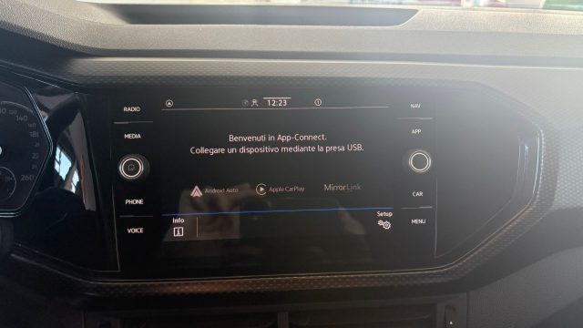 VOLKSWAGEN T-Cross usata, con ESP