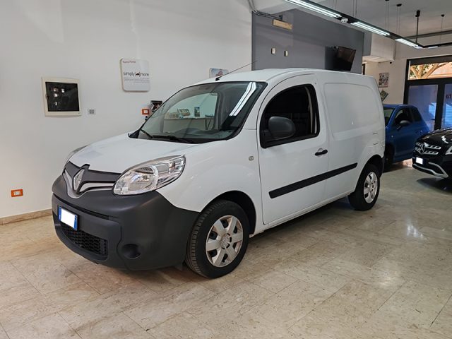 RENAULT Kangoo usata, con Autoradio